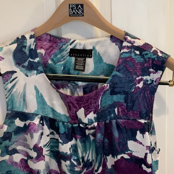 Like new flowy floral sundress - Picture 2 of 5